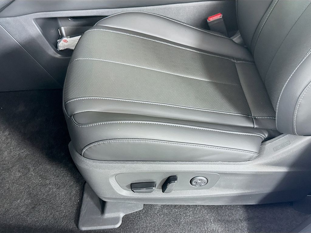 2026 Infiniti QX60 Luxe photo 21