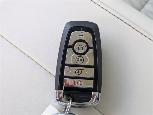 2025 Lincoln Nautilus Black Label photo 32
