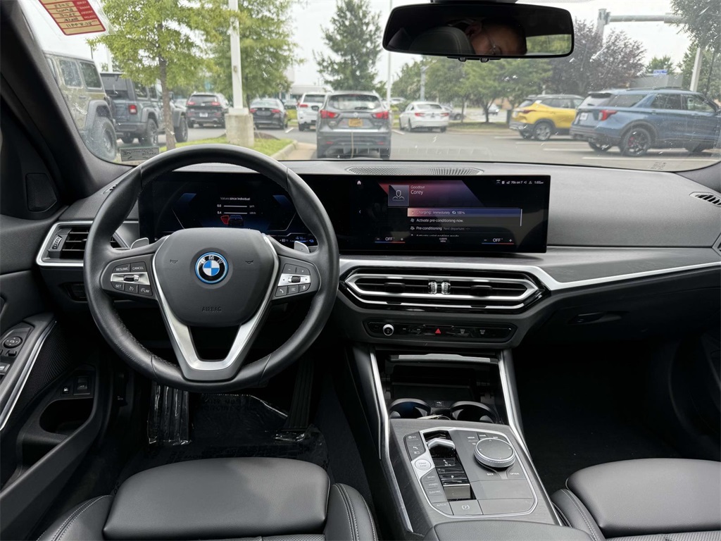 2023 Bmw 330e photo 16