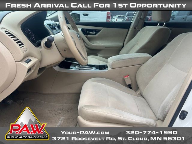 2013 Nissan Altima 2.5 SV photo 9