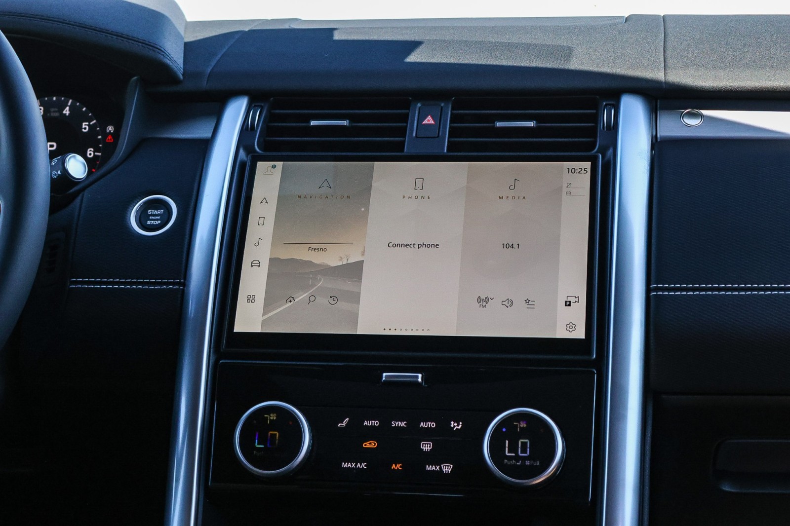 2025 Land Rover Discovery SE photo 14