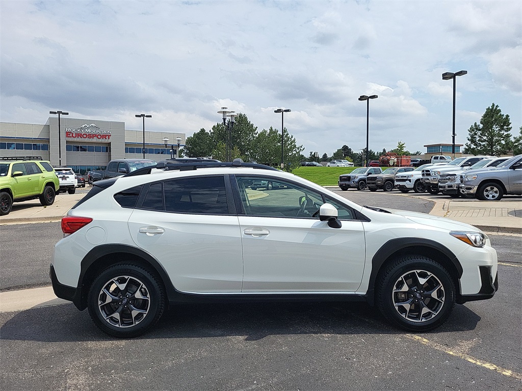 2019 Subaru Crosstrek 2.0i Premium photo 3