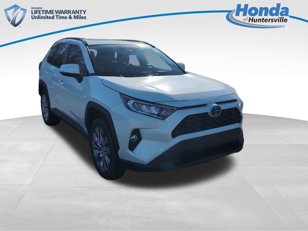 2021 Toyota RAV4 XLE Premium's photo