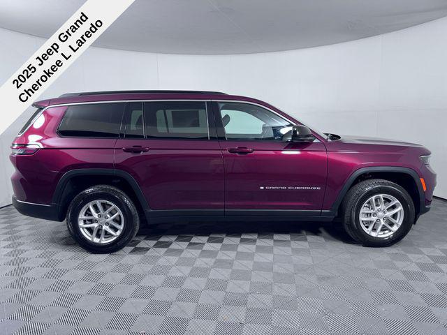 2025 Jeep Grand Cherokee Laredo X photo 7