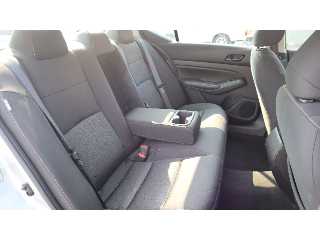 2024 Nissan Altima 2.5 SV photo 21