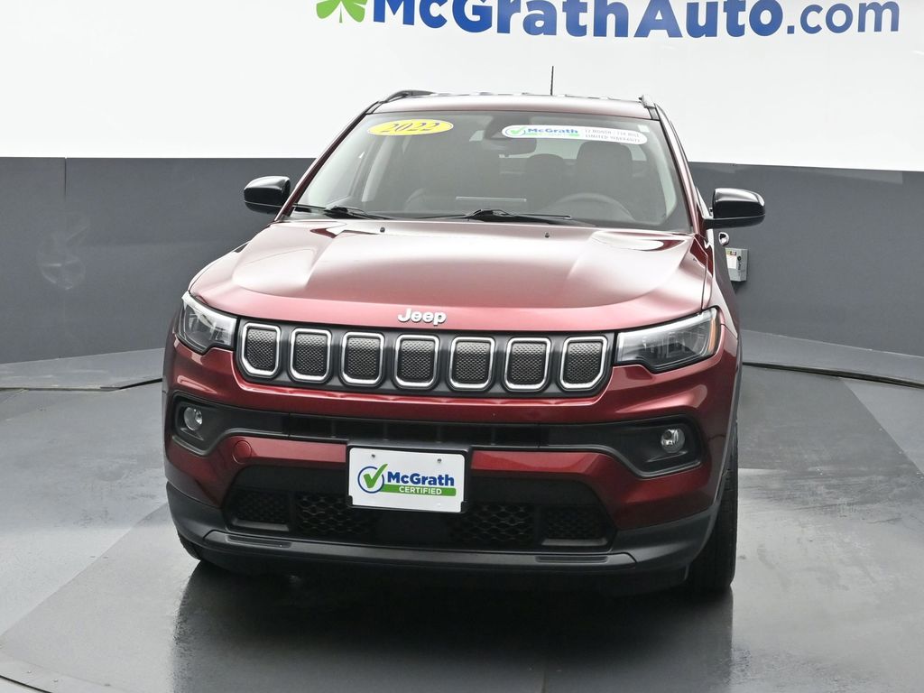 2022 Jeep Compass Latitude photo 2