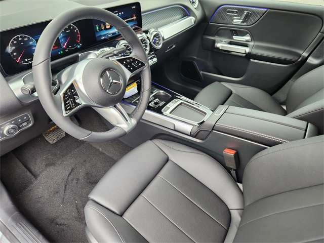 2026 Mercedes Benz GLB 250 4MATIC photo 7