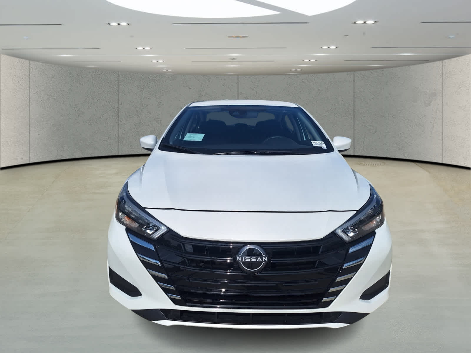 2025 Nissan Versa SV photo 8