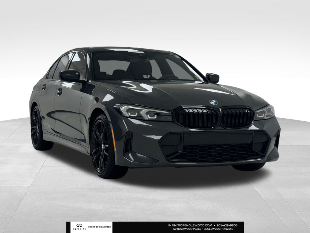 2023 BMW 3 Series 330i's photo