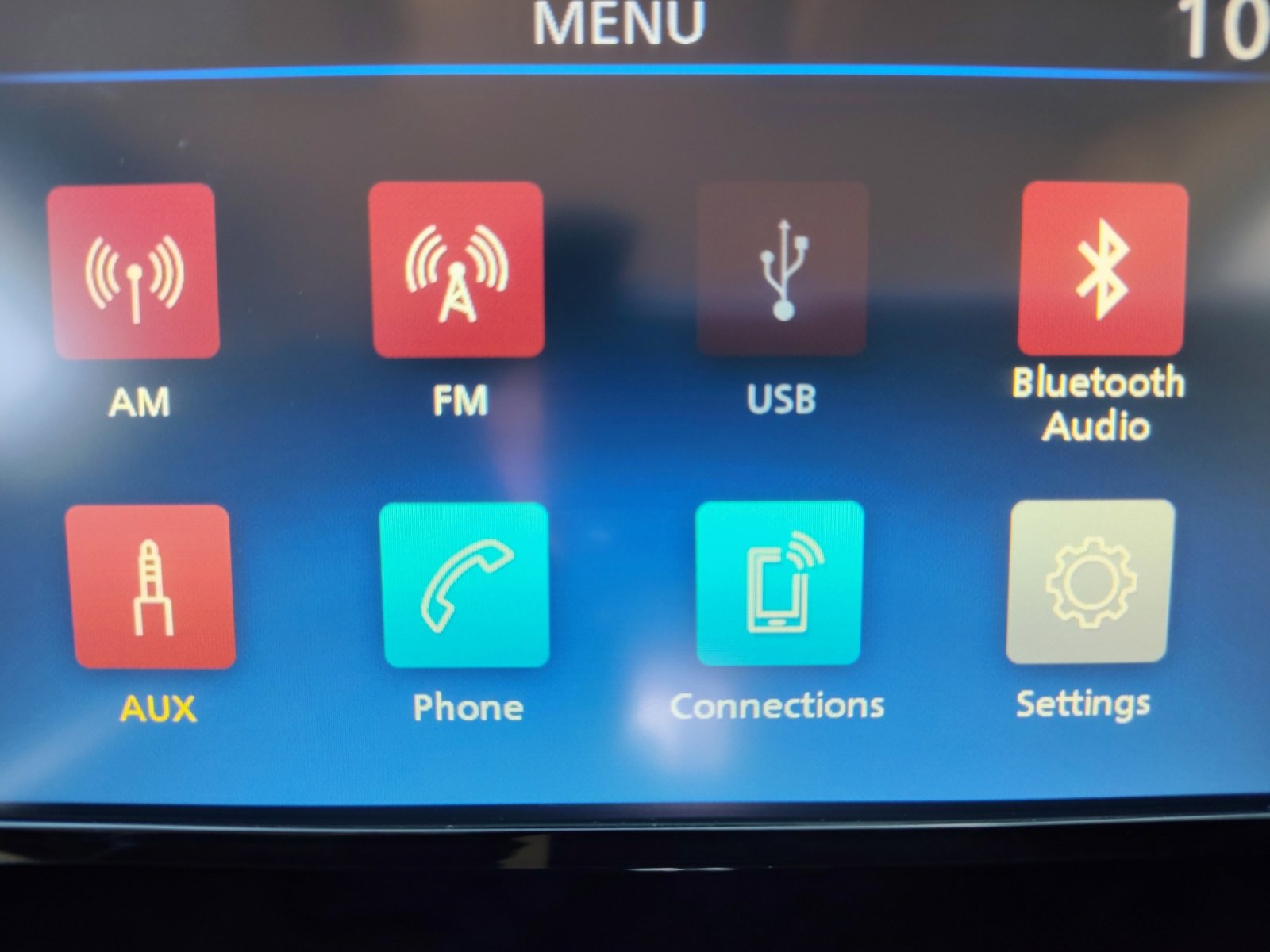 2025 Nissan Kicks Play S photo 2