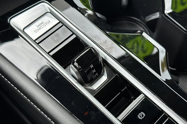 2024 Volkswagen Atlas SE Technology photo 21