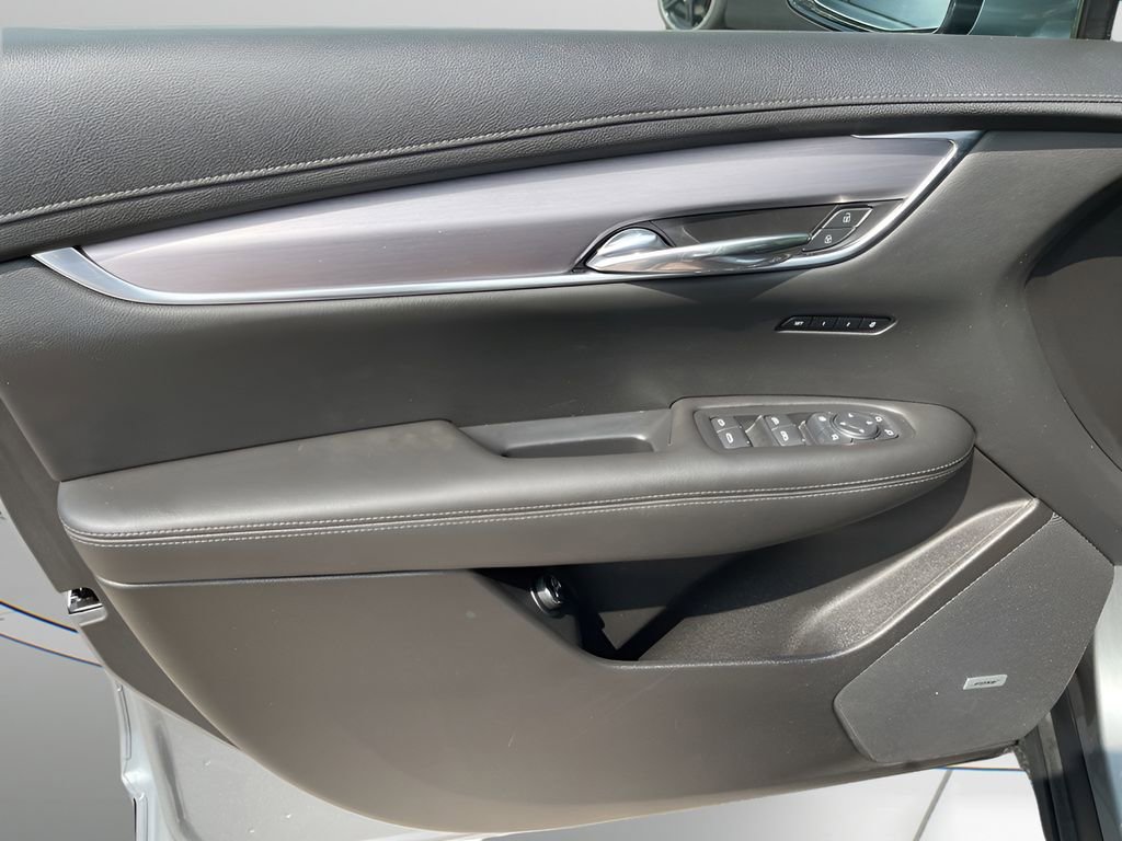 2023 Cadillac XT6 Luxury photo 22