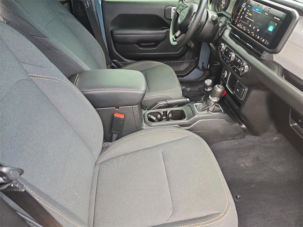 2024 Jeep Gladiator Sport photo 24