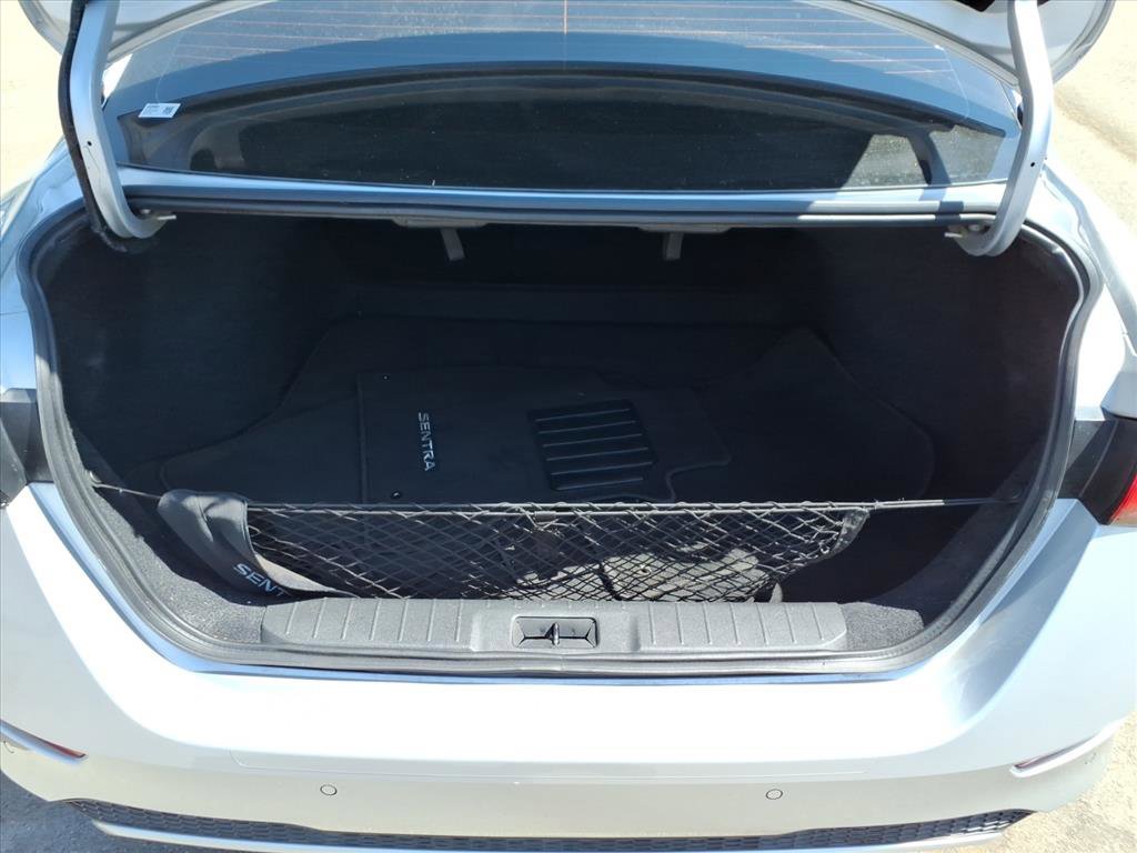 2022 Nissan Sentra SV photo 15
