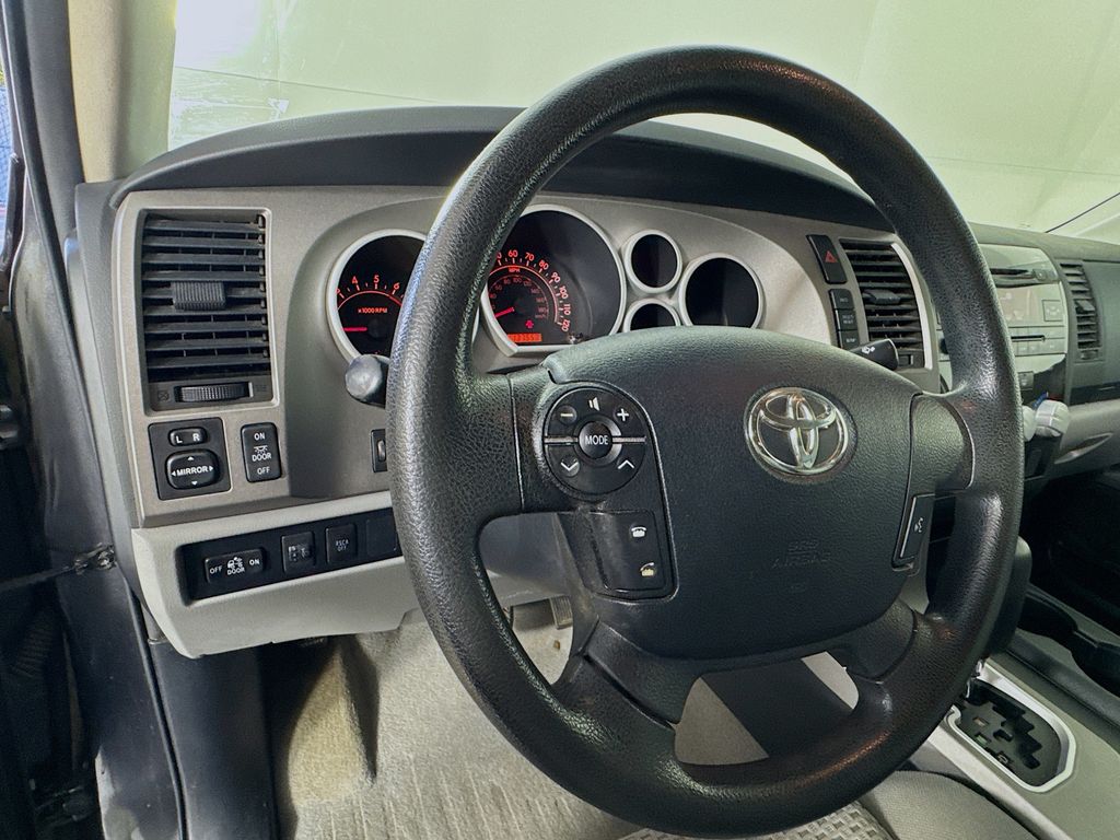 2011 Toyota Tundra Grade photo 11