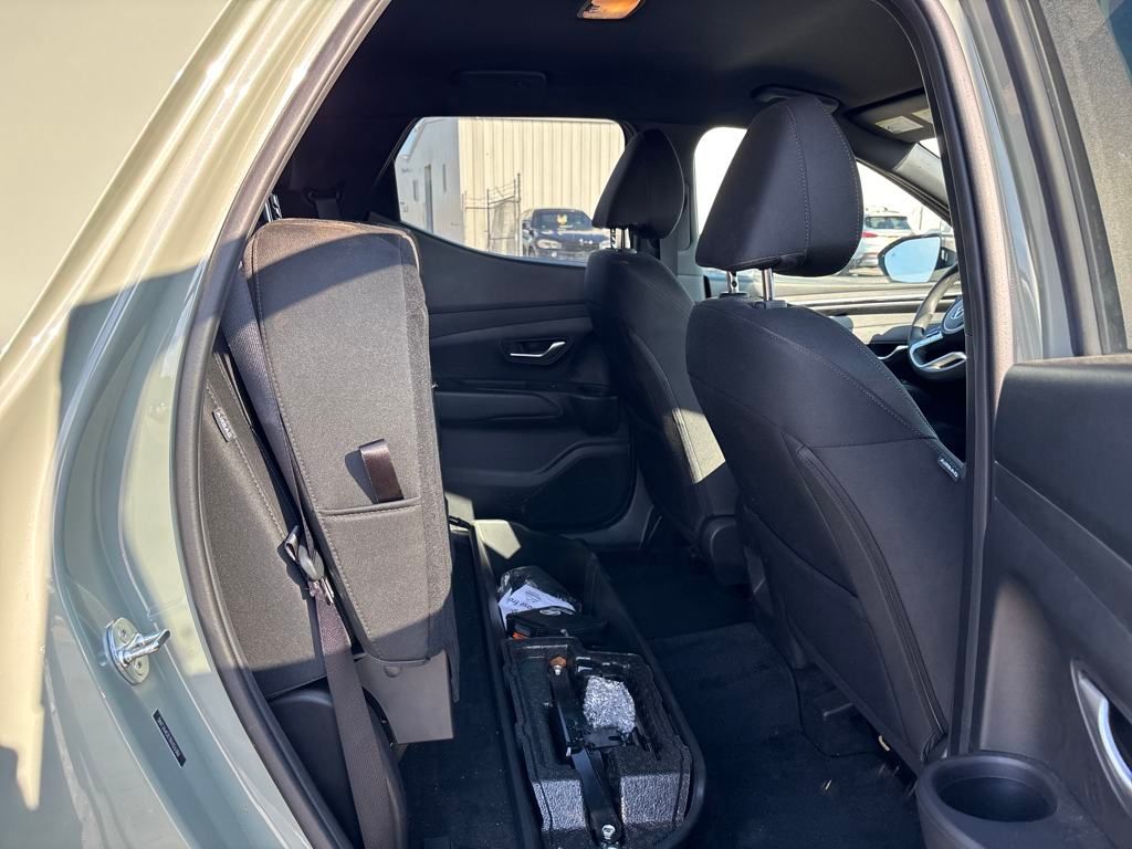 2024 Hyundai Santa Cruz SE photo 4