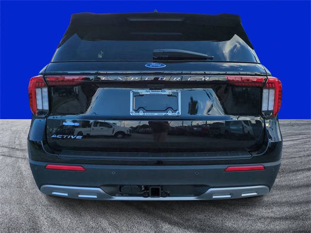 2025 Ford Explorer photo 3