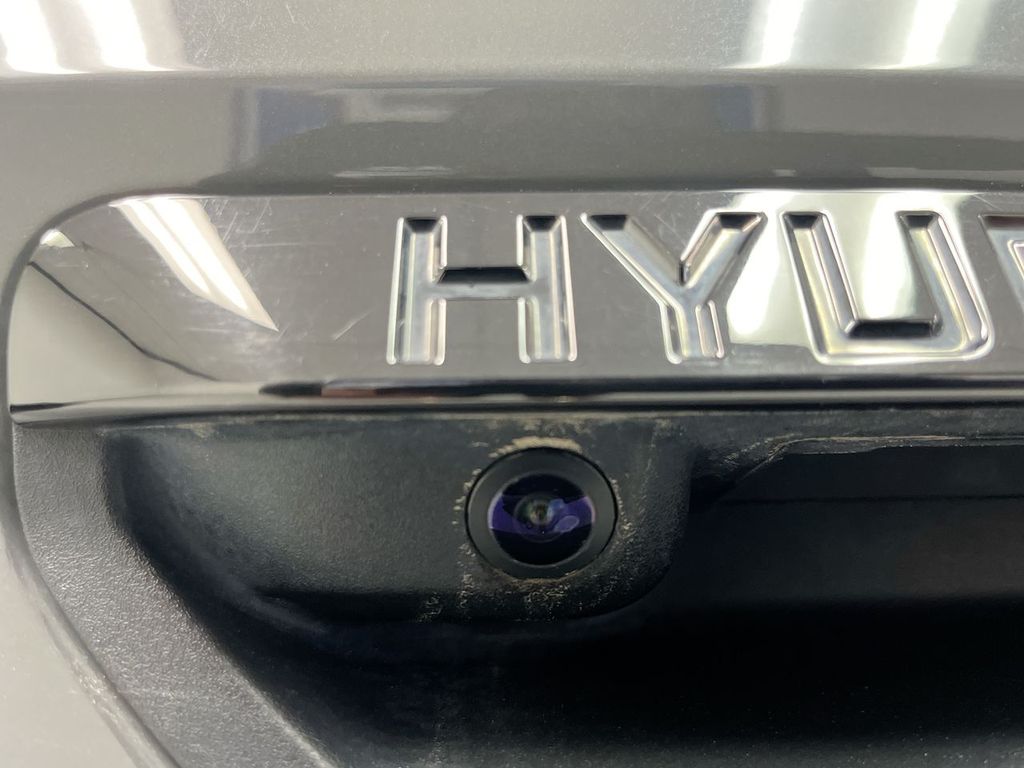 2023 Hyundai Santa Cruz SEL photo 3