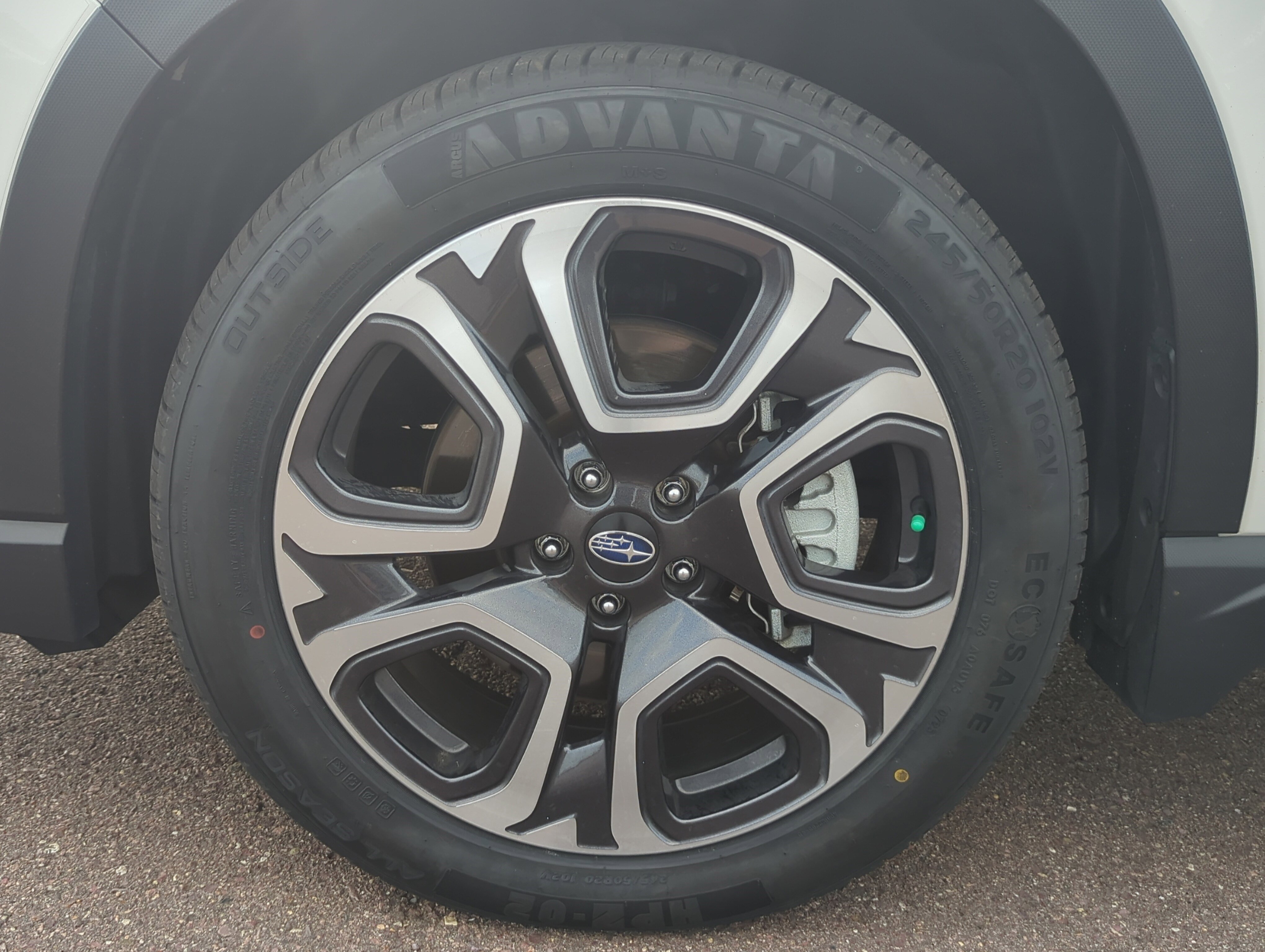 2023 Subaru Ascent Limited photo 9