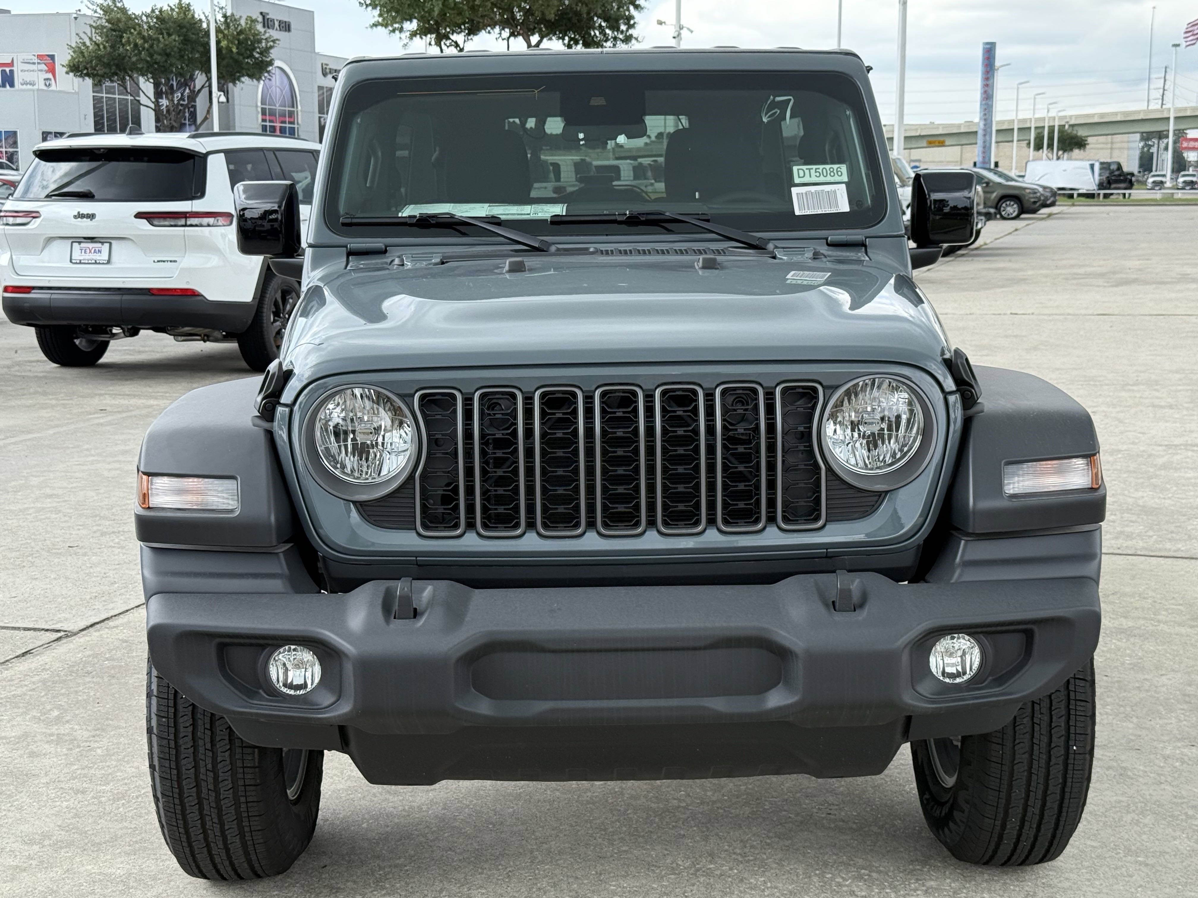 2025 Jeep Wrangler Sport S photo 3