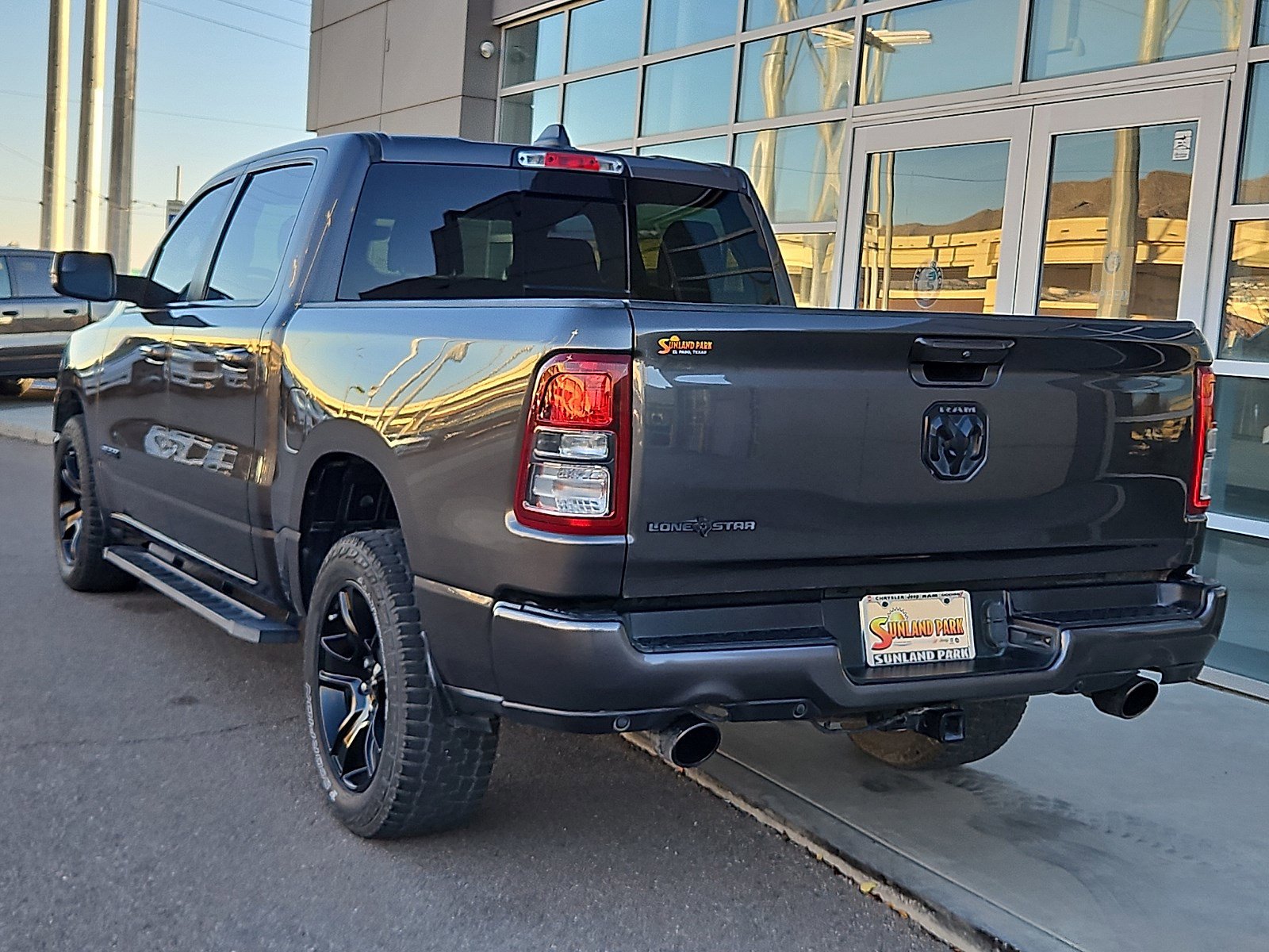 2022 Ram 1500 Big Horn Lone Star photo 3
