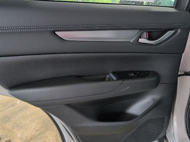 2025 Mazda CX-5 2.5 Select photo 8