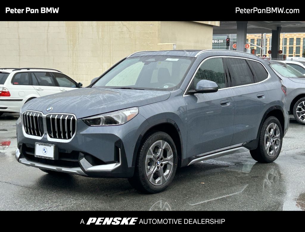 2026 BMW X1 28i's photo