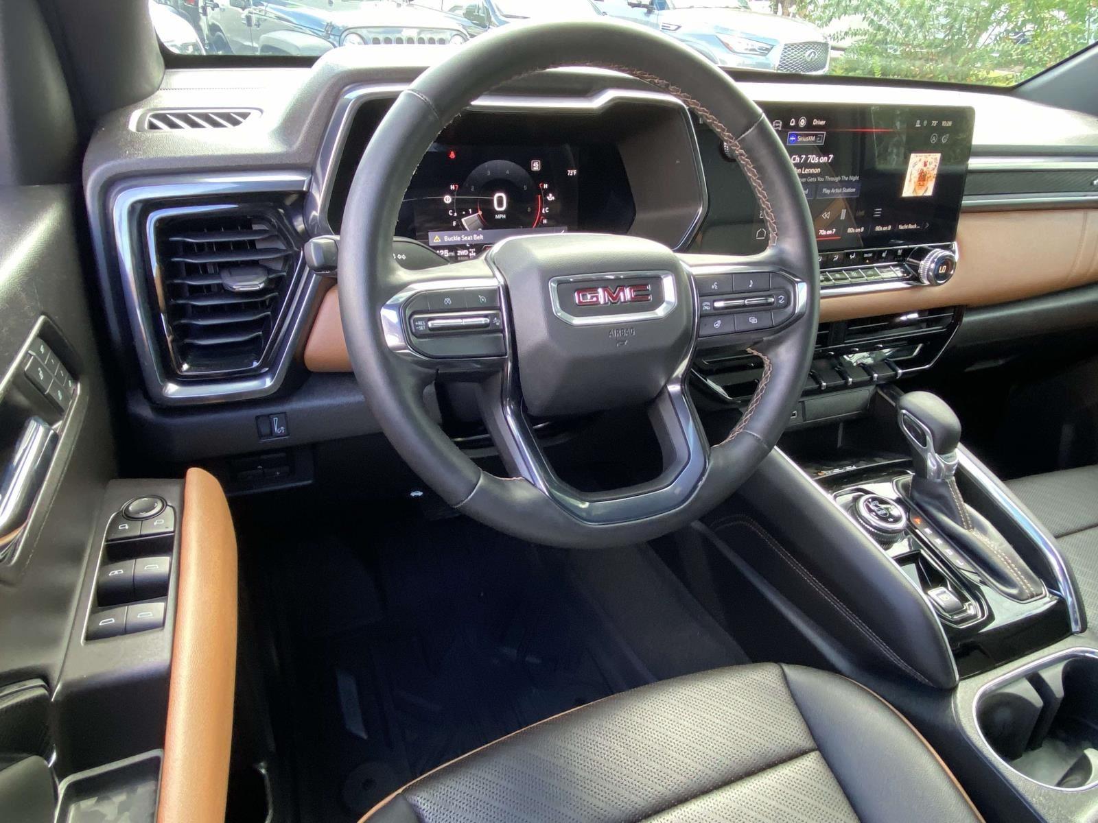 2023 Gmc Canyon AT4 photo 2