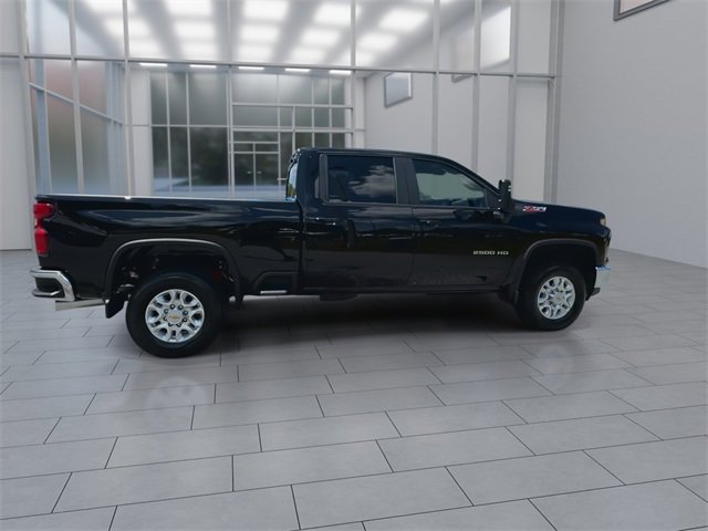 2025 Chevrolet Silverado 2500HD LT photo 9