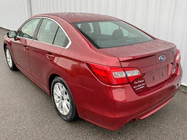 2017 Subaru Legacy 2.5i photo 2