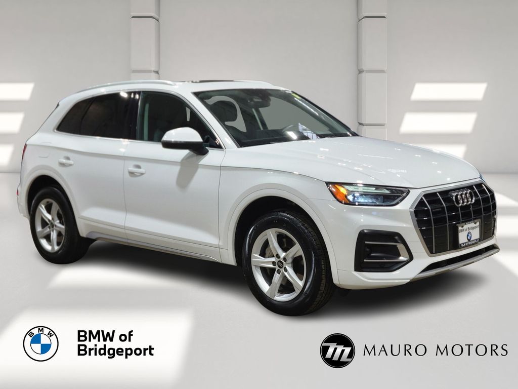 2022 Audi Q5 Premium's photo