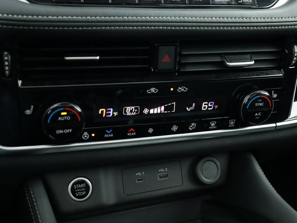 2023 Nissan Rogue SL photo 17