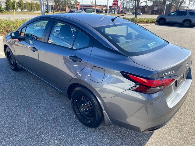 2024 Nissan Versa 1.6 S photo 6