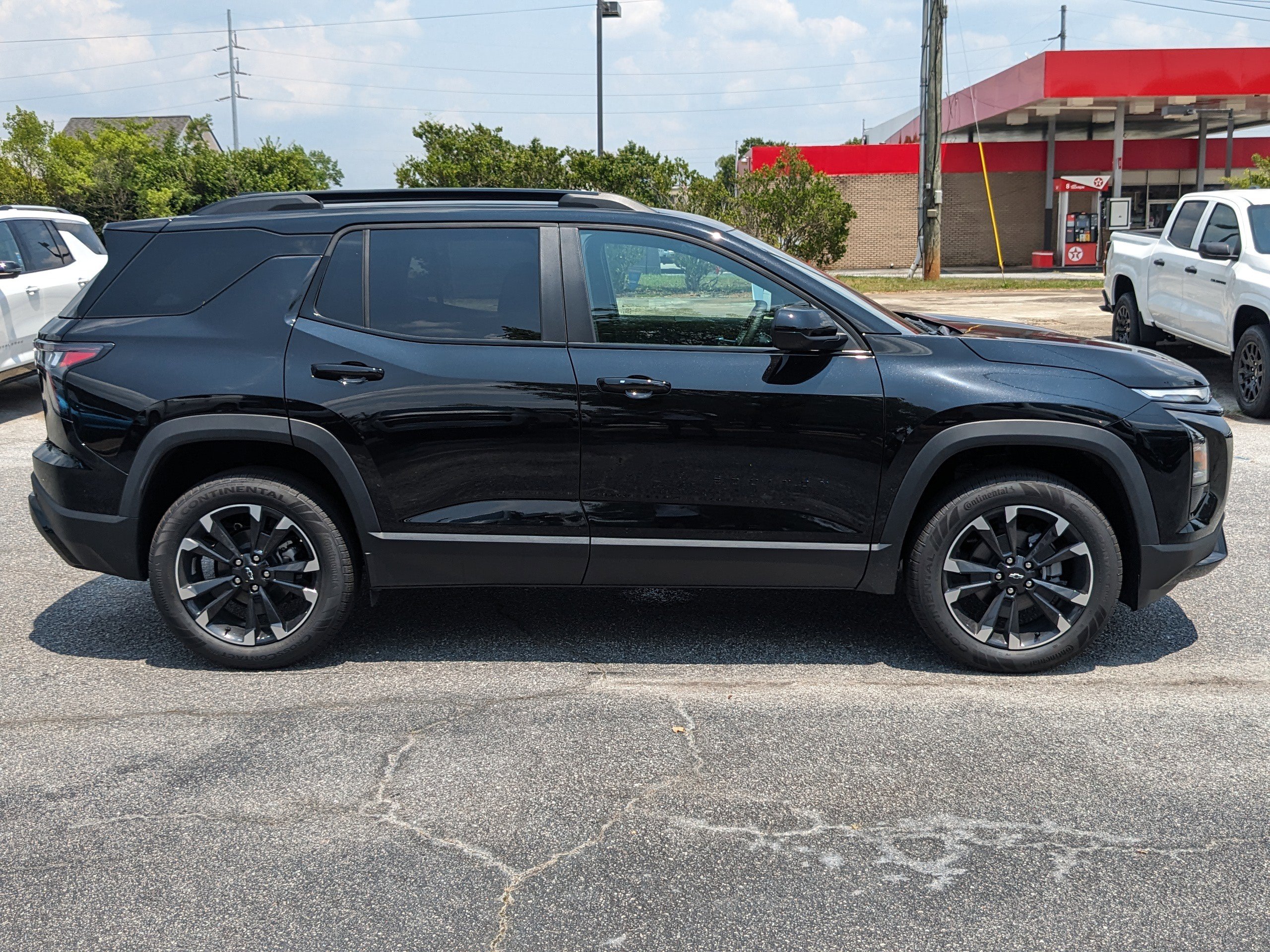 2026 Chevrolet Equinox RS photo 3