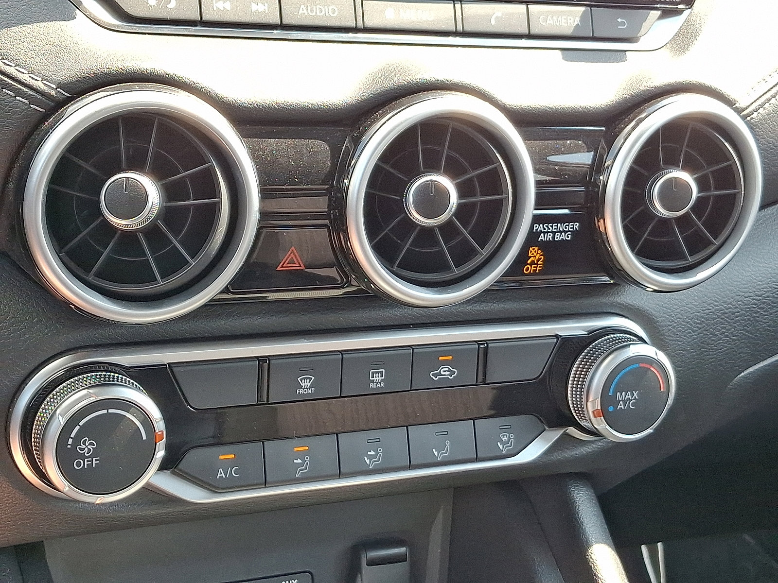 2025 Nissan Sentra SV photo 15