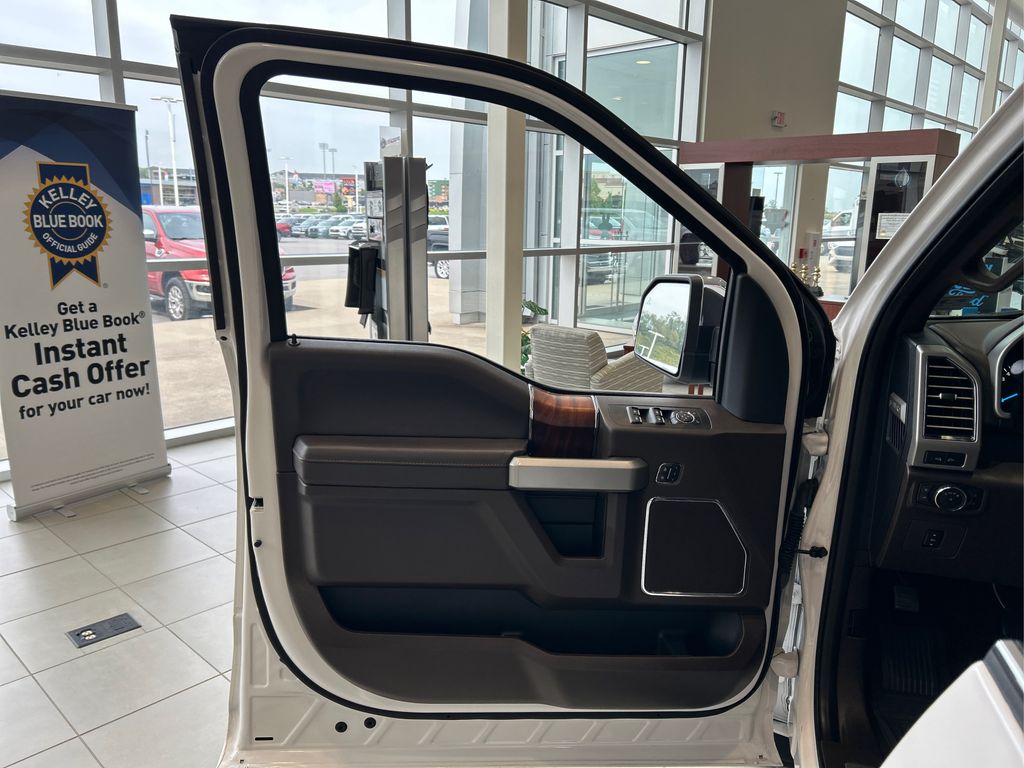 2017 Ford F-150 King Ranch photo 19