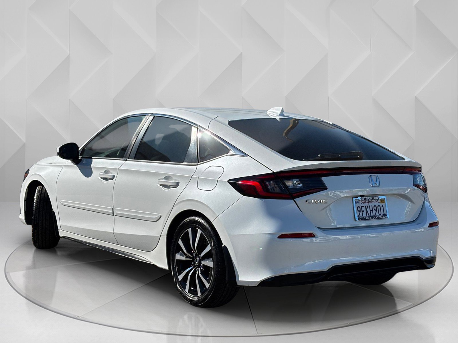 2023 Honda Civic Hatchback EX-L photo 3