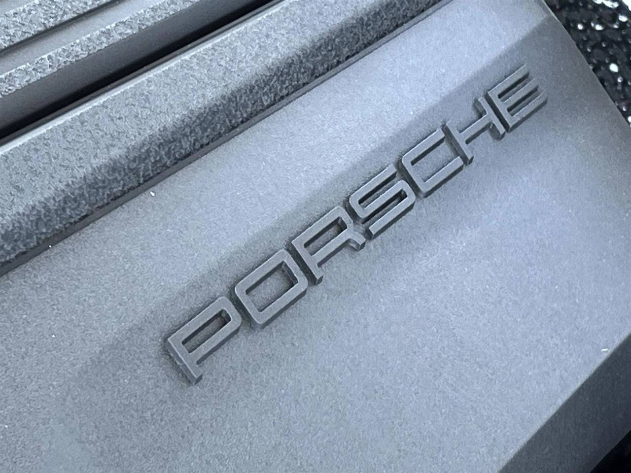 2025 Porsche Macan T photo 23