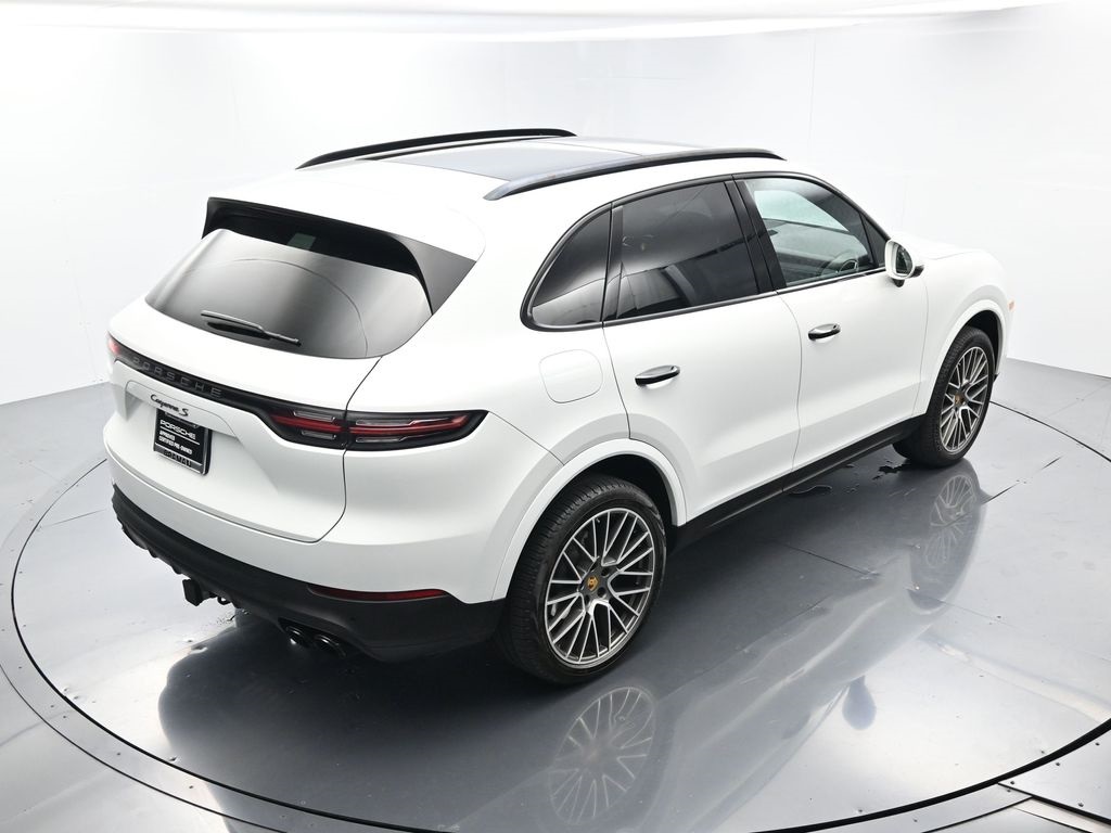 2023 Porsche Cayenne S Platinum Edition photo 32