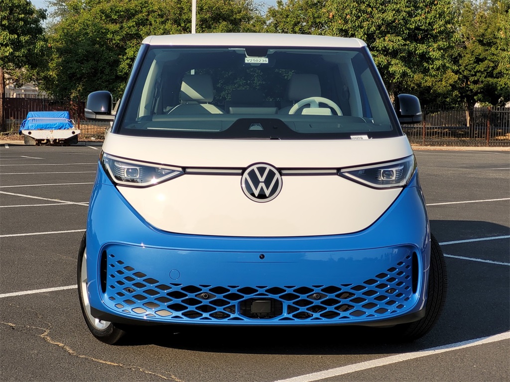 2025 Volkswagen ID. Buzz Pro Plus photo 2