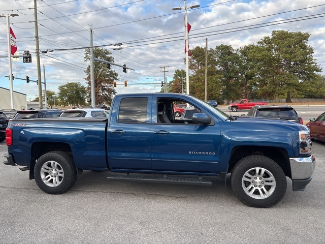 2019 Chevrolet Silverado 1500 LT photo 4