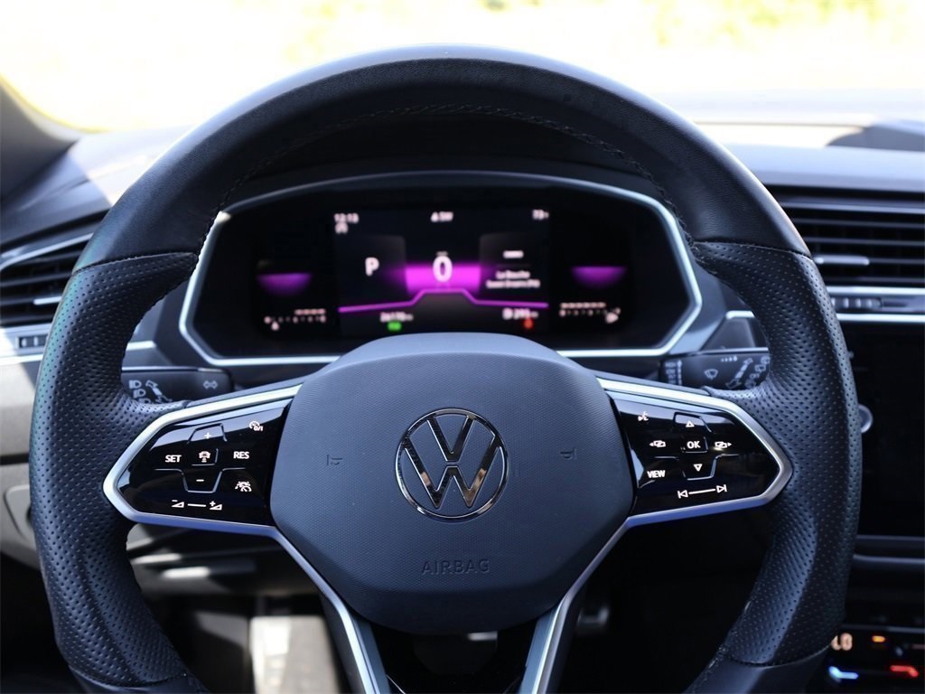 2022 Volkswagen Tiguan SE R-Line Black photo 20