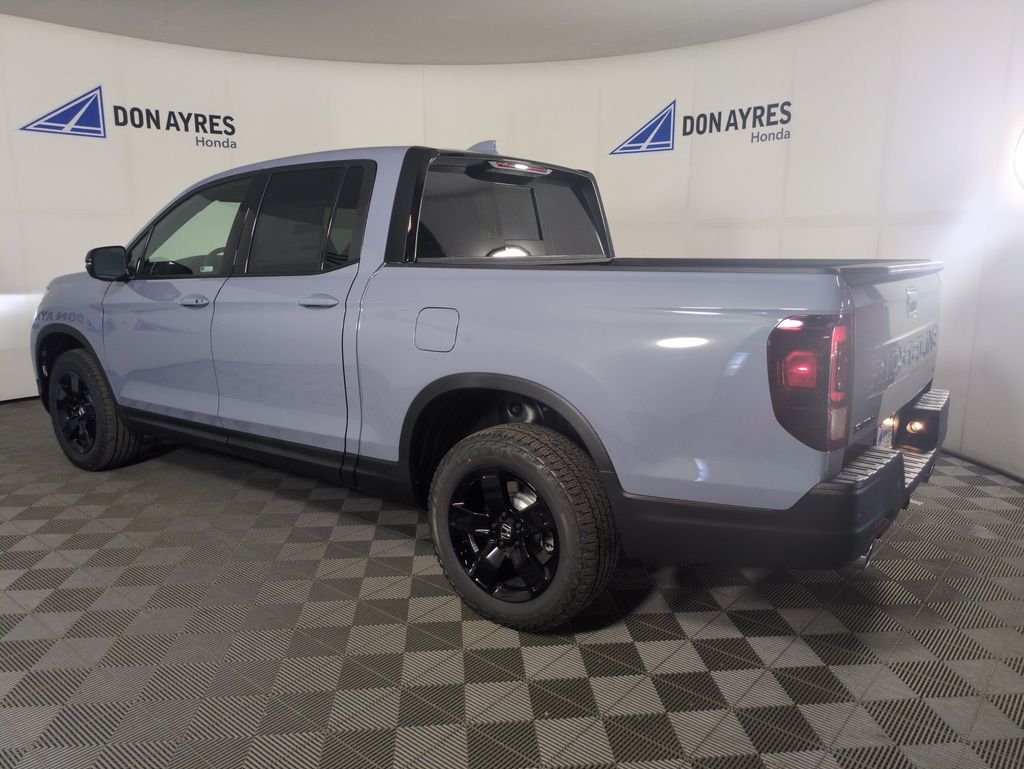 2026 Honda Ridgeline Black Edition photo 2