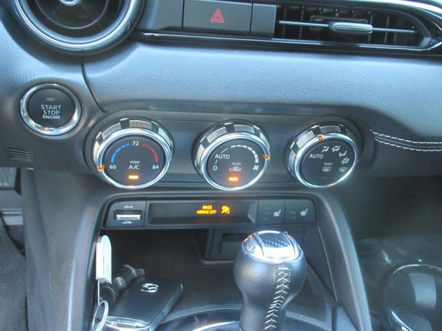 2022 Mazda MX-5 Miata RF Miata Grand Touring photo 20