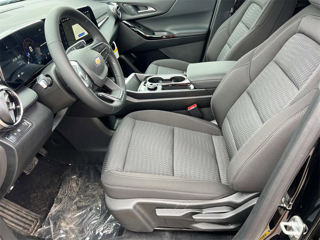 2026 Chevrolet Equinox LT photo 13