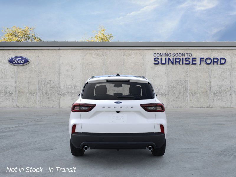 2026 Ford Escape ST-Line photo 5