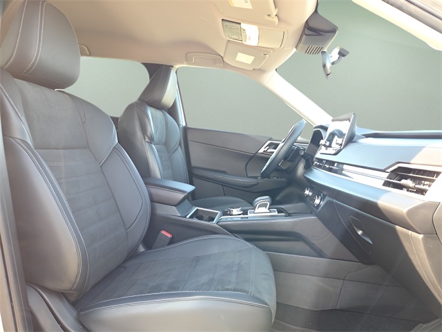2024 Mitsubishi Outlander SE photo 14