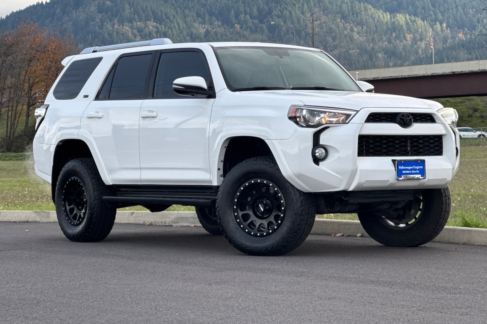 2016 Toyota 4Runner SR5 Premium's photo