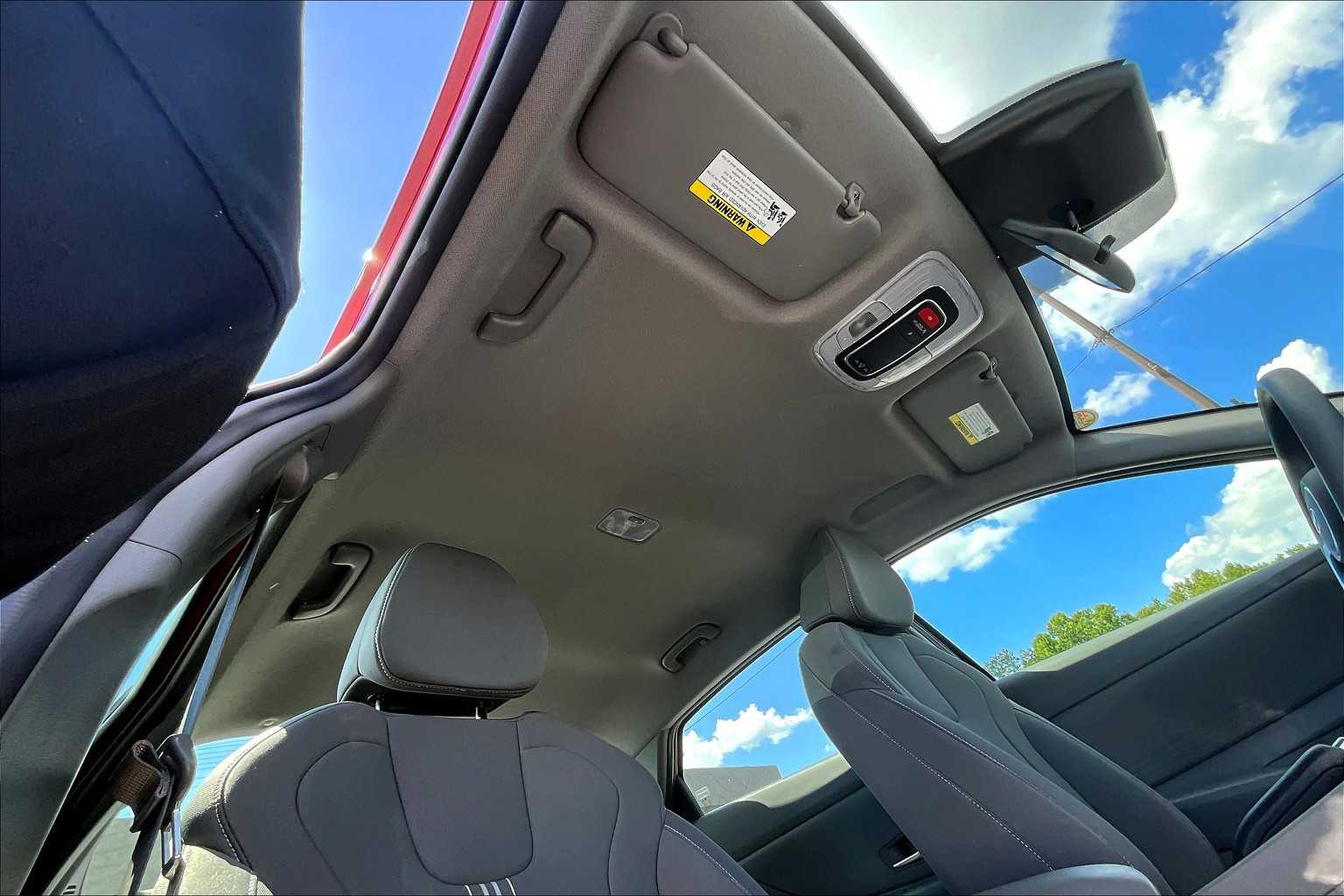 2024 Hyundai Elantra SEL photo 13