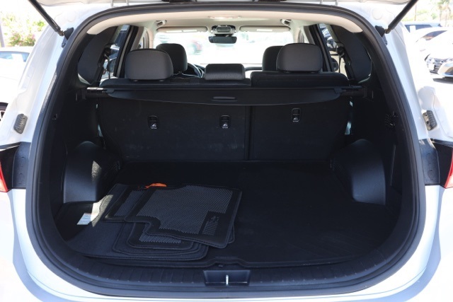 2021 Hyundai Santa Fe SE photo 11